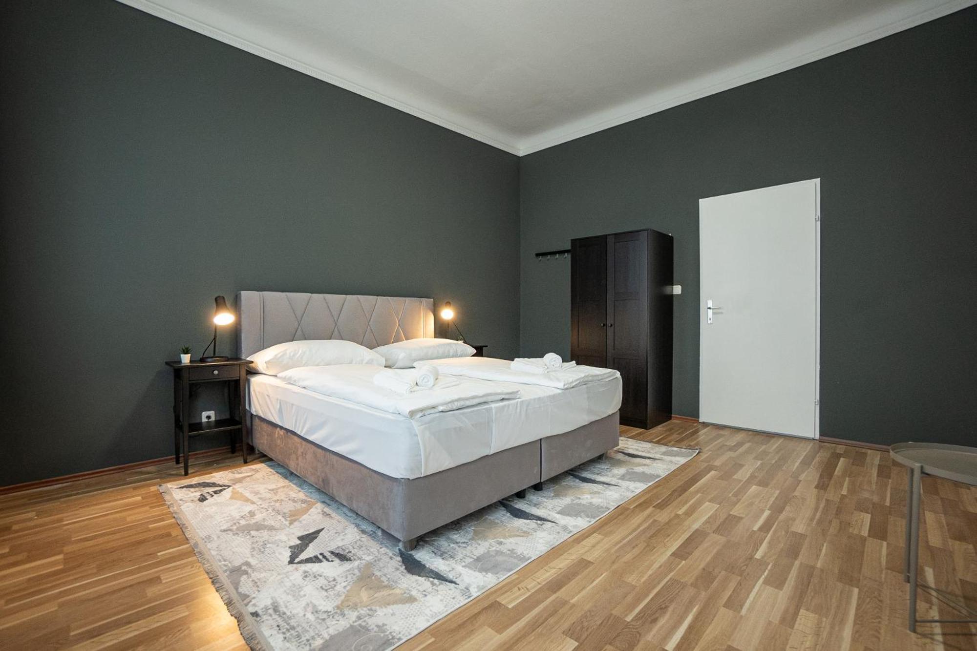 Cozy 1-br With A King Bed In A Calm Area *