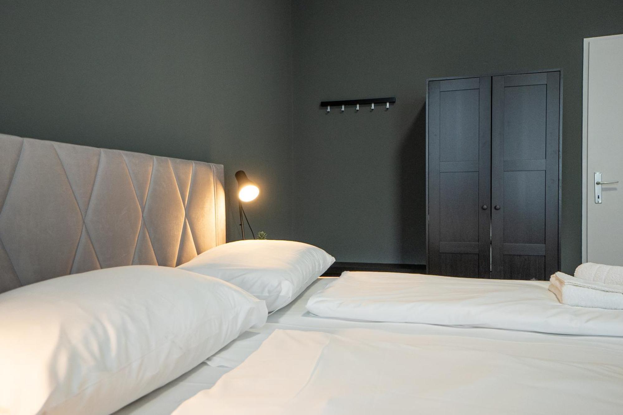Cozy 1-br With A King Bed In A Calm Area