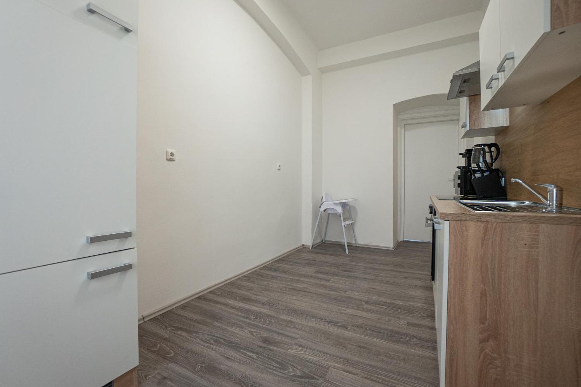 Cozy 1-br With A King Bed In A Calm Area * Wien
