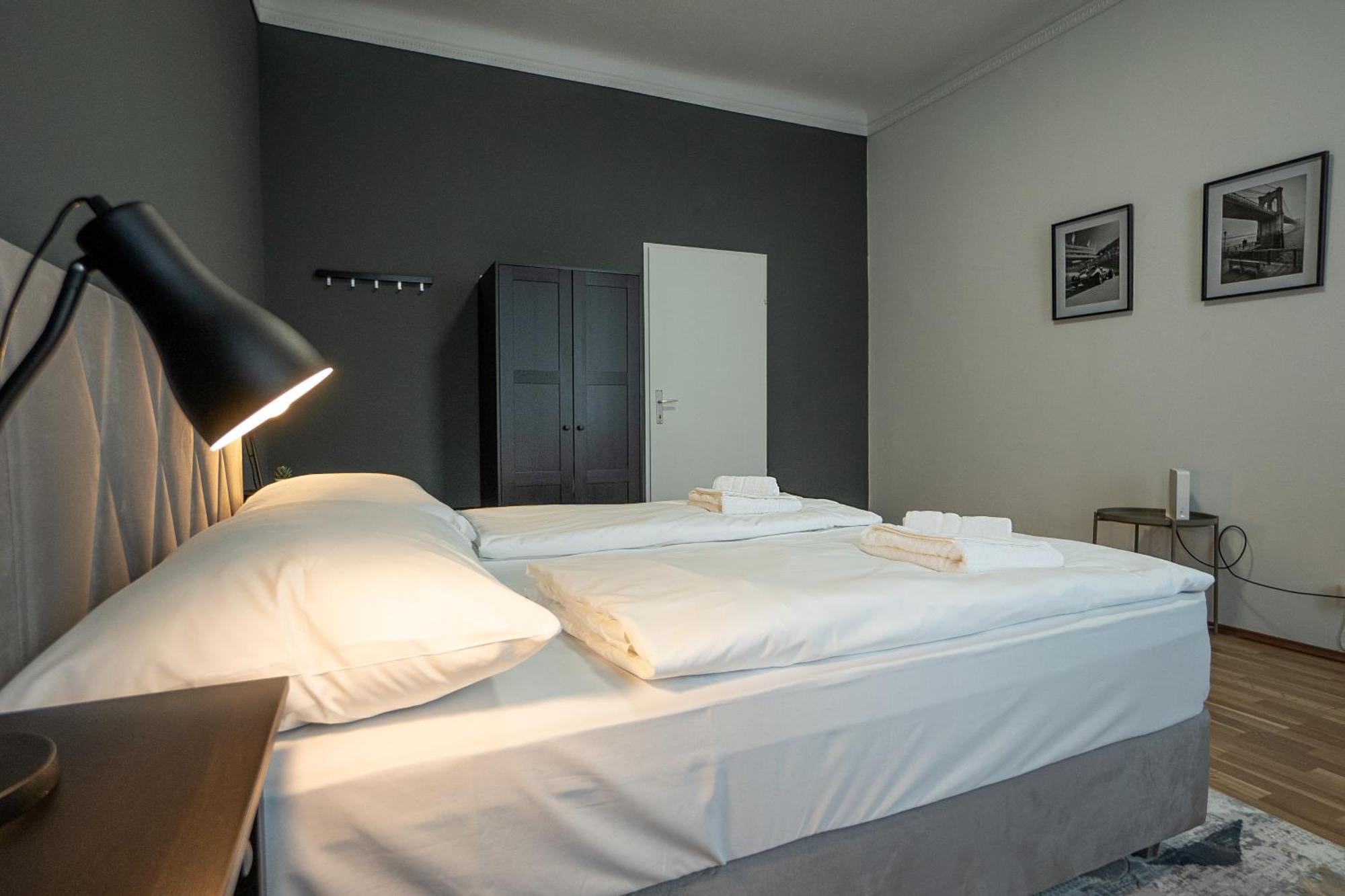 Cozy 1-br With A King Bed In A Calm Area Wien